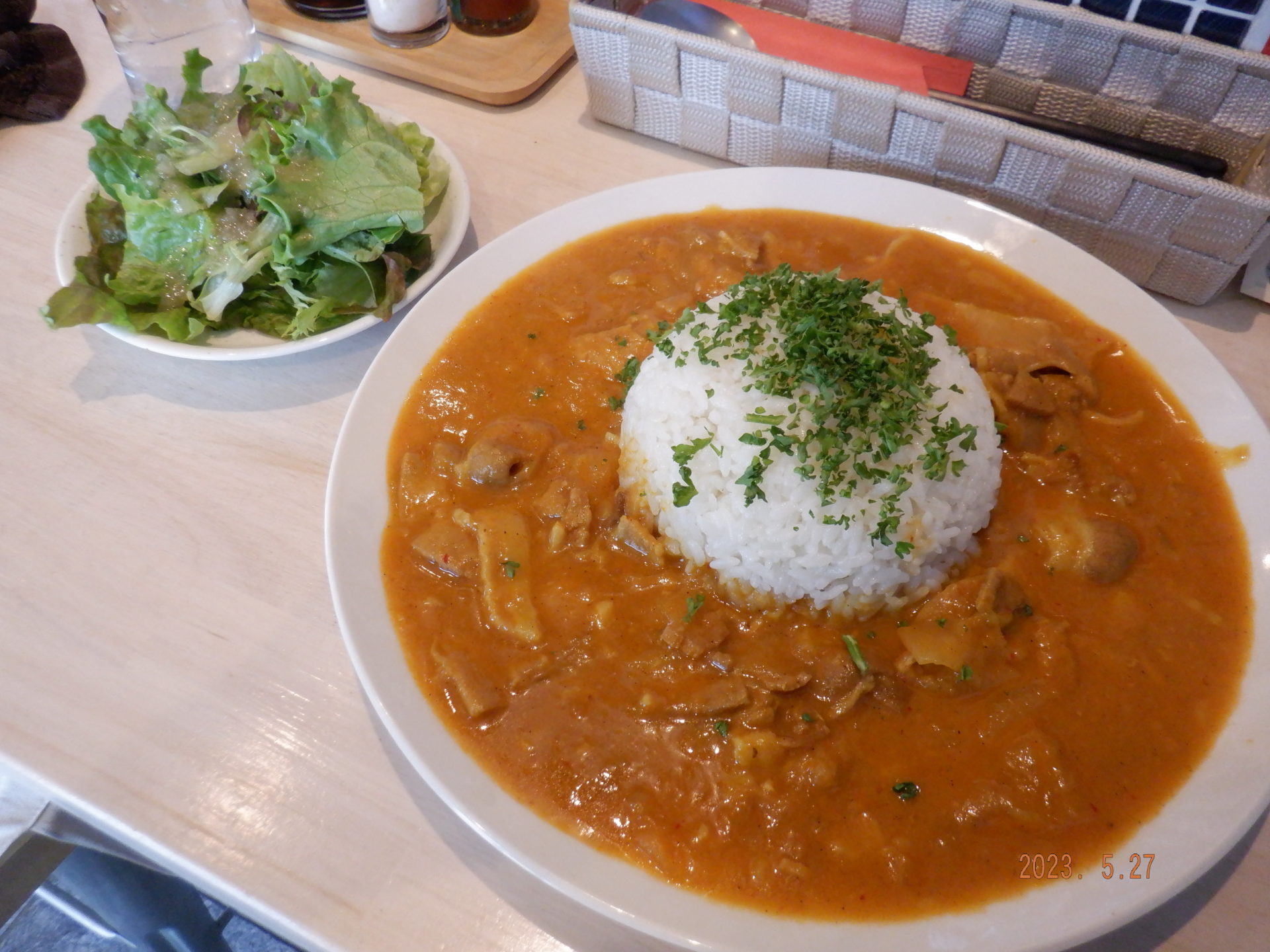 稲城一中 南東側 株式会社アイズ